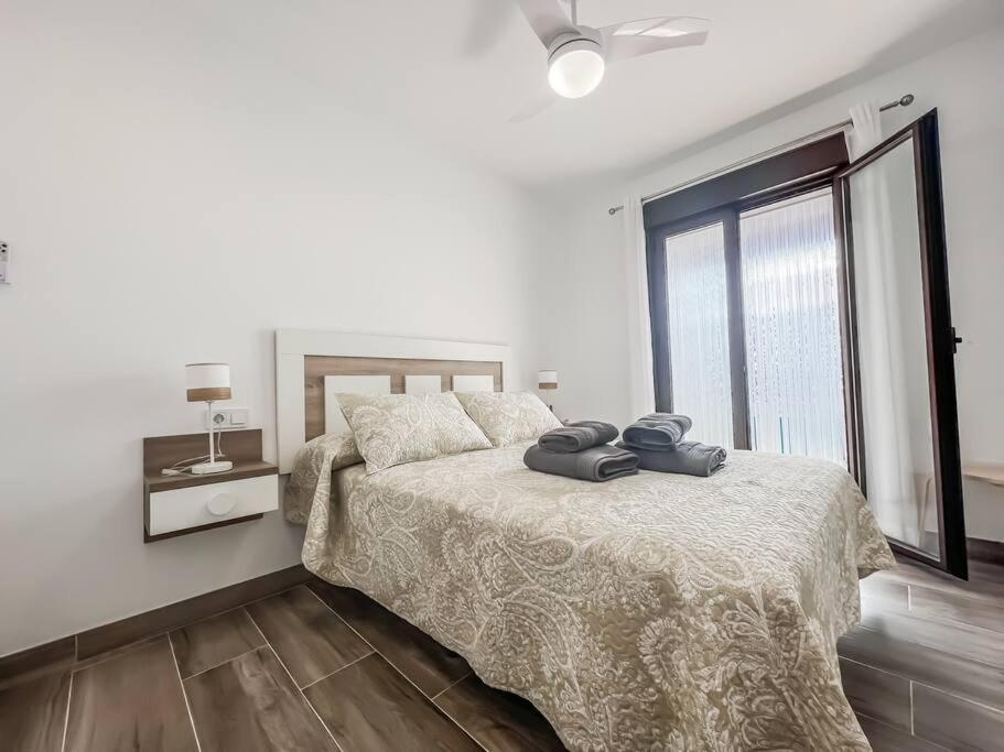 Modern 2 Bed Apartment With Pool In 프리질리아나 외부 사진