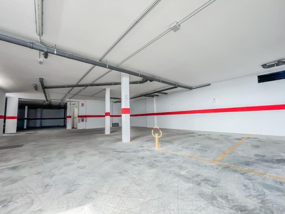 Modern 2 Bed Apartment With Pool In 프리질리아나 외부 사진
